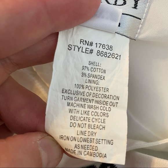 Dorby Woman White Black Embroidered Floral Dress - Picture 3 of 9